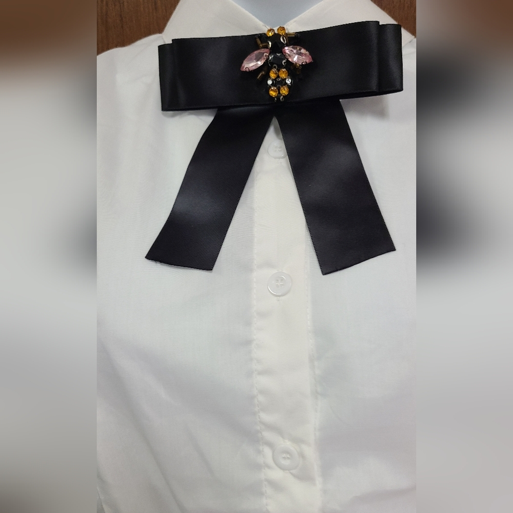 Brooch Bow Ties w/ Pearl and Rhinestone Accent   Various Styles In Slide $25